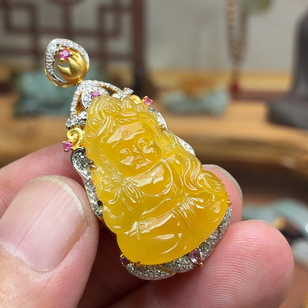 翡翠18K金镶嵌颈饰