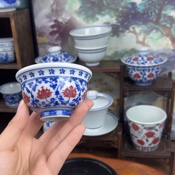 其他瓷缠枝莲釉里红小压手