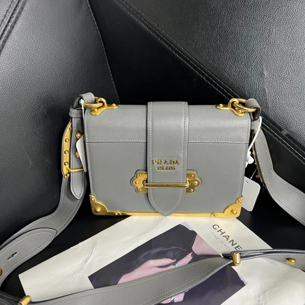 95新 Prada/普拉达 捐金沉珠/宫廷盒子包单肩