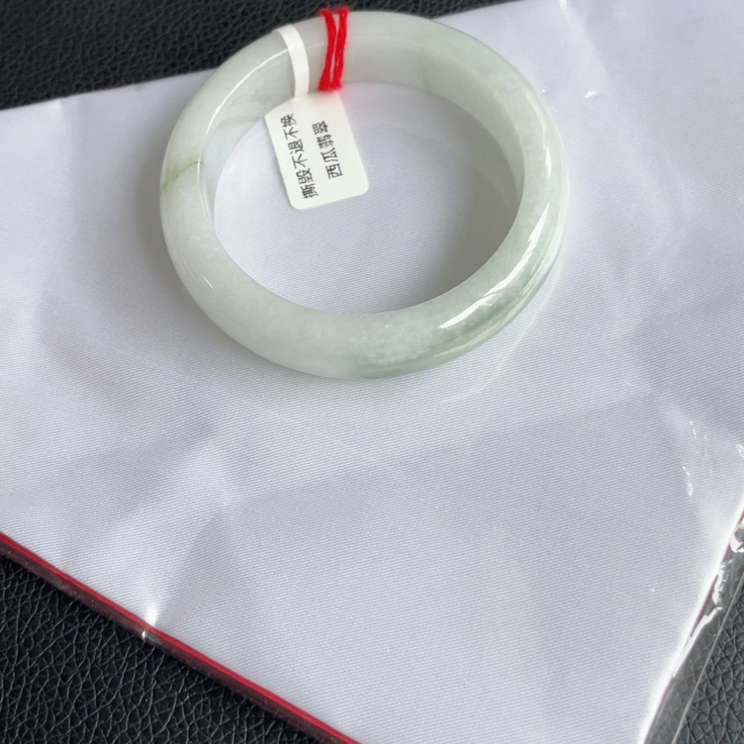 未镶嵌手镯翡翠翡翠手鐲