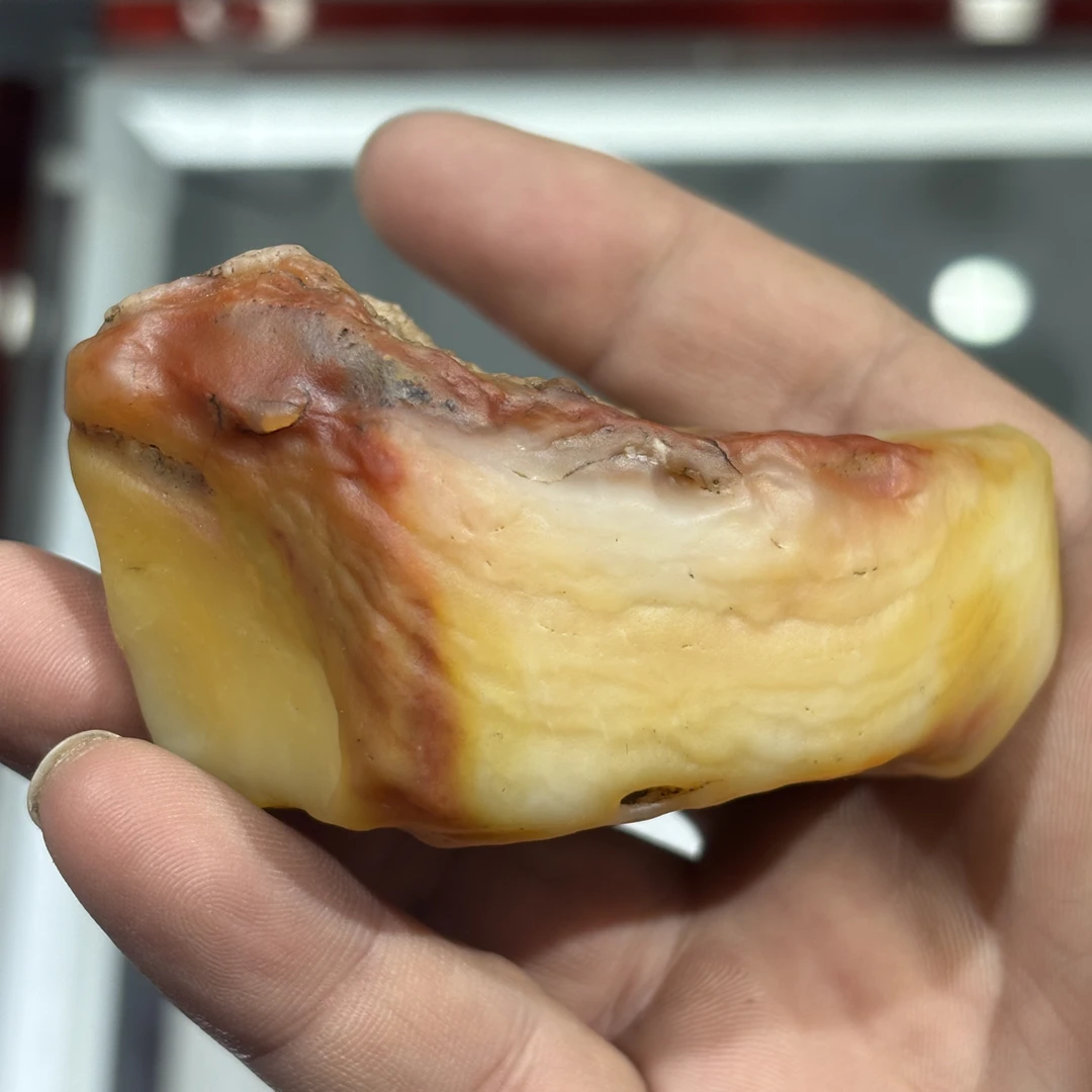 戈壁黄蜡石貔貅。