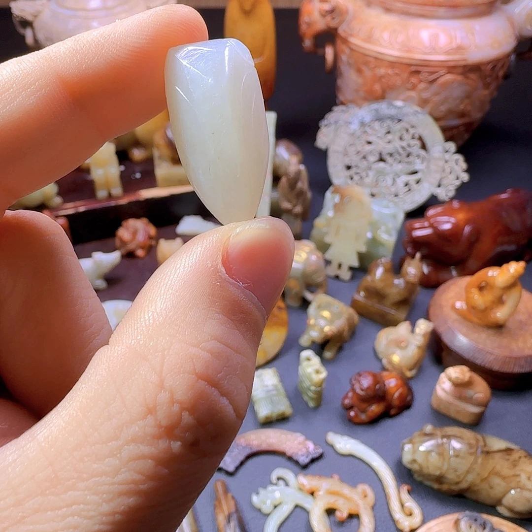 未镶嵌和田玉挂件