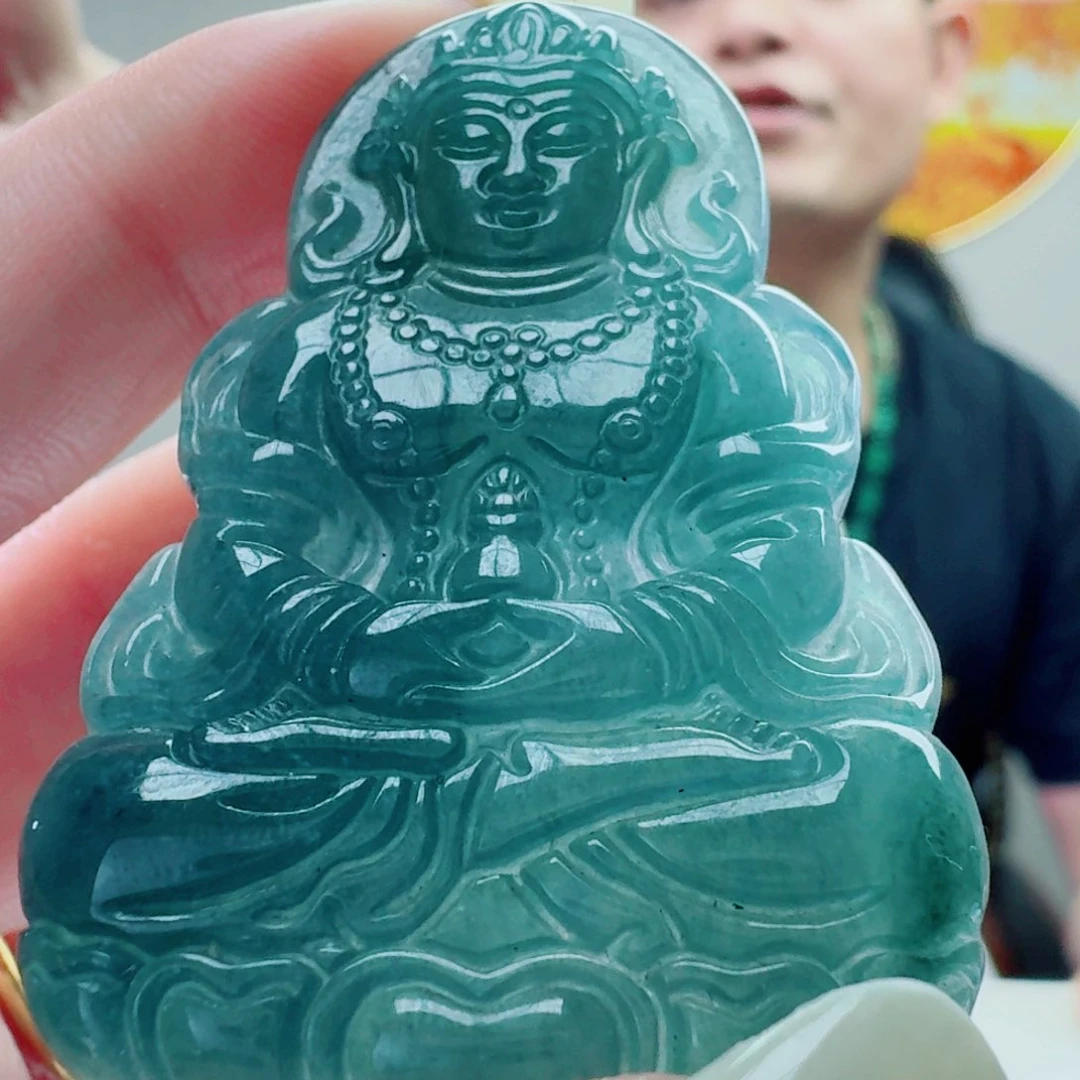 翡翠未镶嵌颈饰yyyy5556