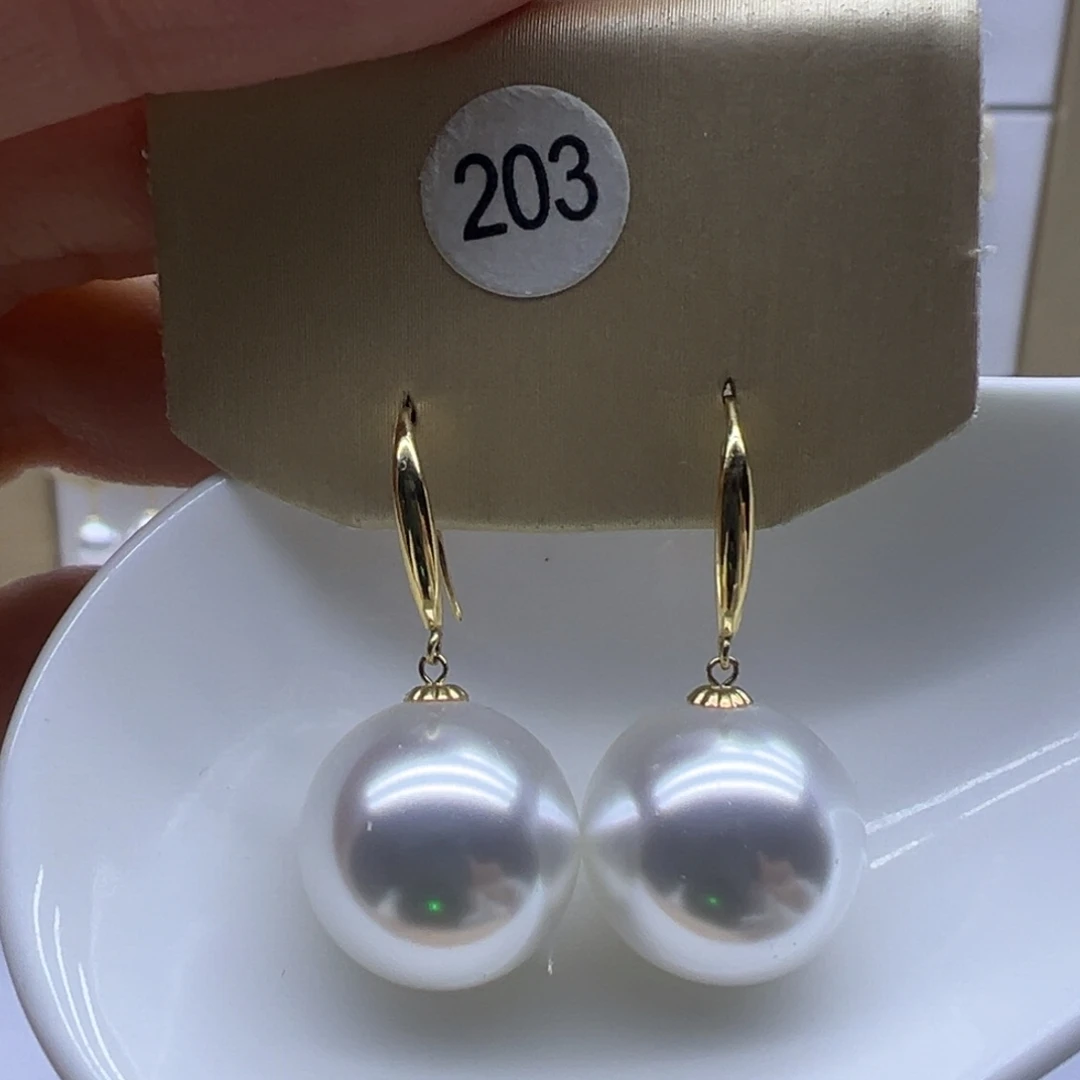 耳饰18K金镶嵌淡水珍珠