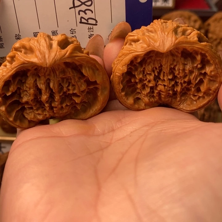 把件桃核精品蛇王聚宝盆