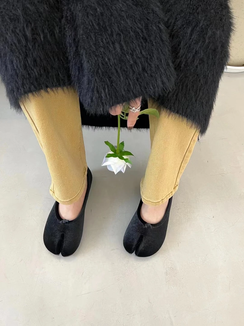 Dapai Show（1860#）法式贵气丝绒猪蹄鞋