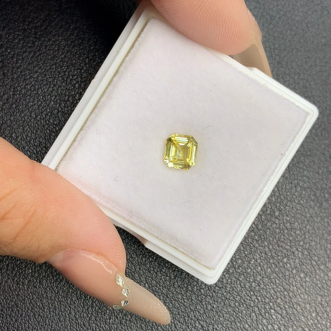 彩色蓝宝石裸石未镶嵌天然无烧黄蓝宝带大证