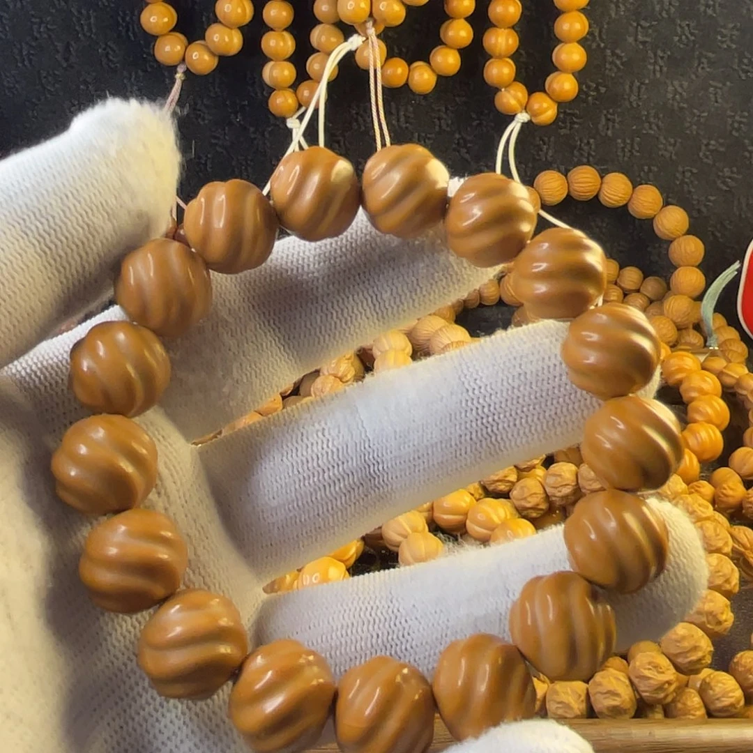 吊坠猴头核桃扭转乾坤手串