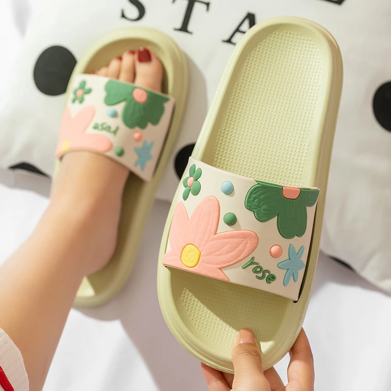 室内凉拖鞋夏天夏季夏季防滑洗澡家居女外穿浴室2025女款新款卡通