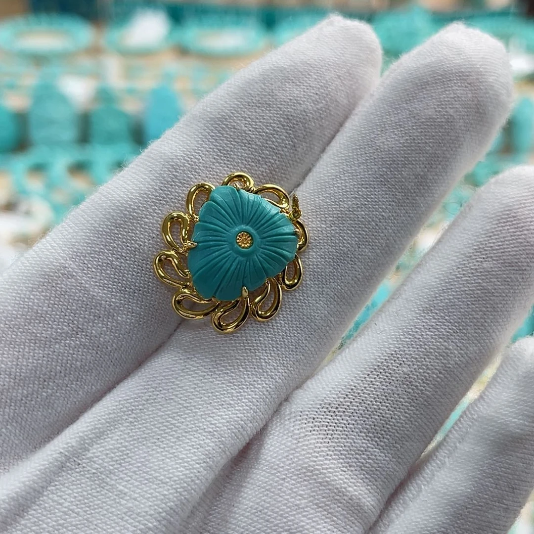 绿松石珠宝奇石18K金镶嵌