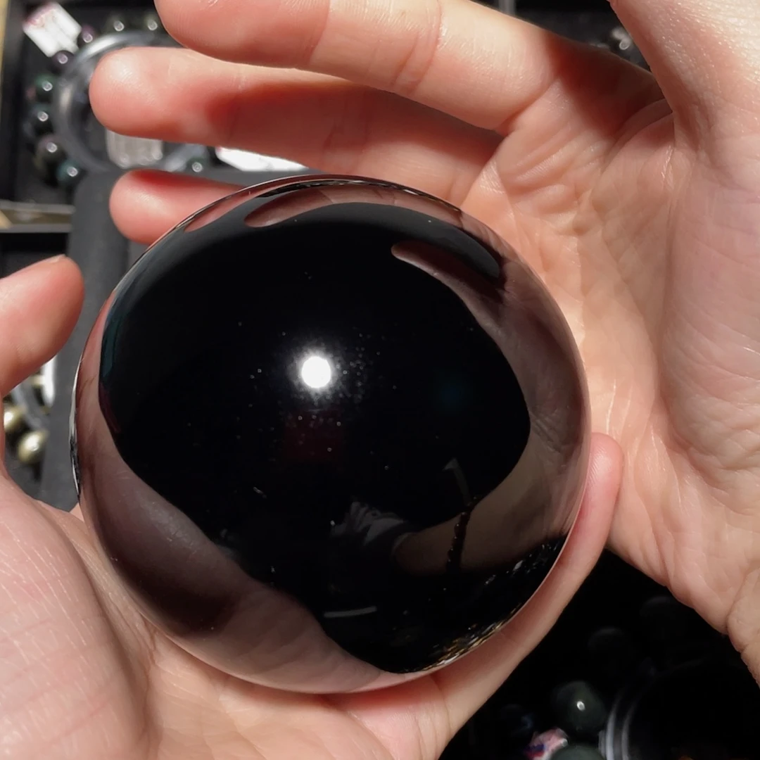 墨***坊黑曜岩未镶嵌珠宝奇石