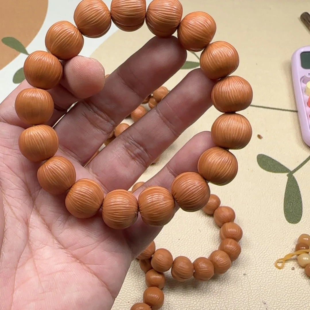 白玉菩提吊坠白色224