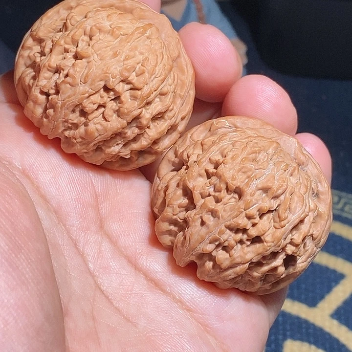 【闪购商品】文玩核桃吊坠?****?皇家正圆