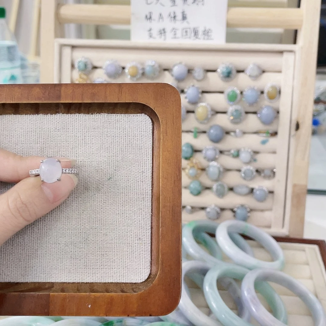 颈饰未镶嵌翡翠天然翡翠Ａ货