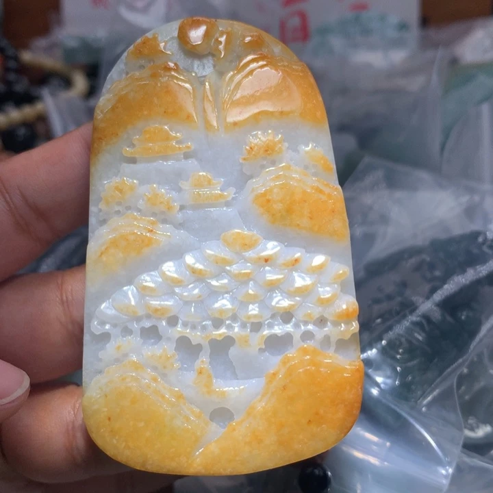 翡翠未镶嵌颈饰保真天然A货翡翠