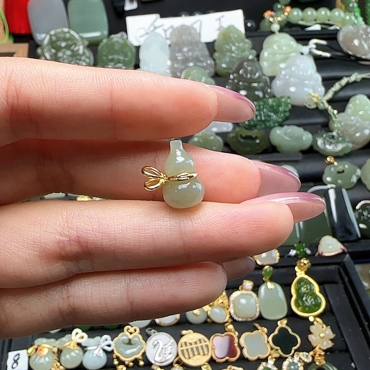 颈饰银S925镶嵌和田玉