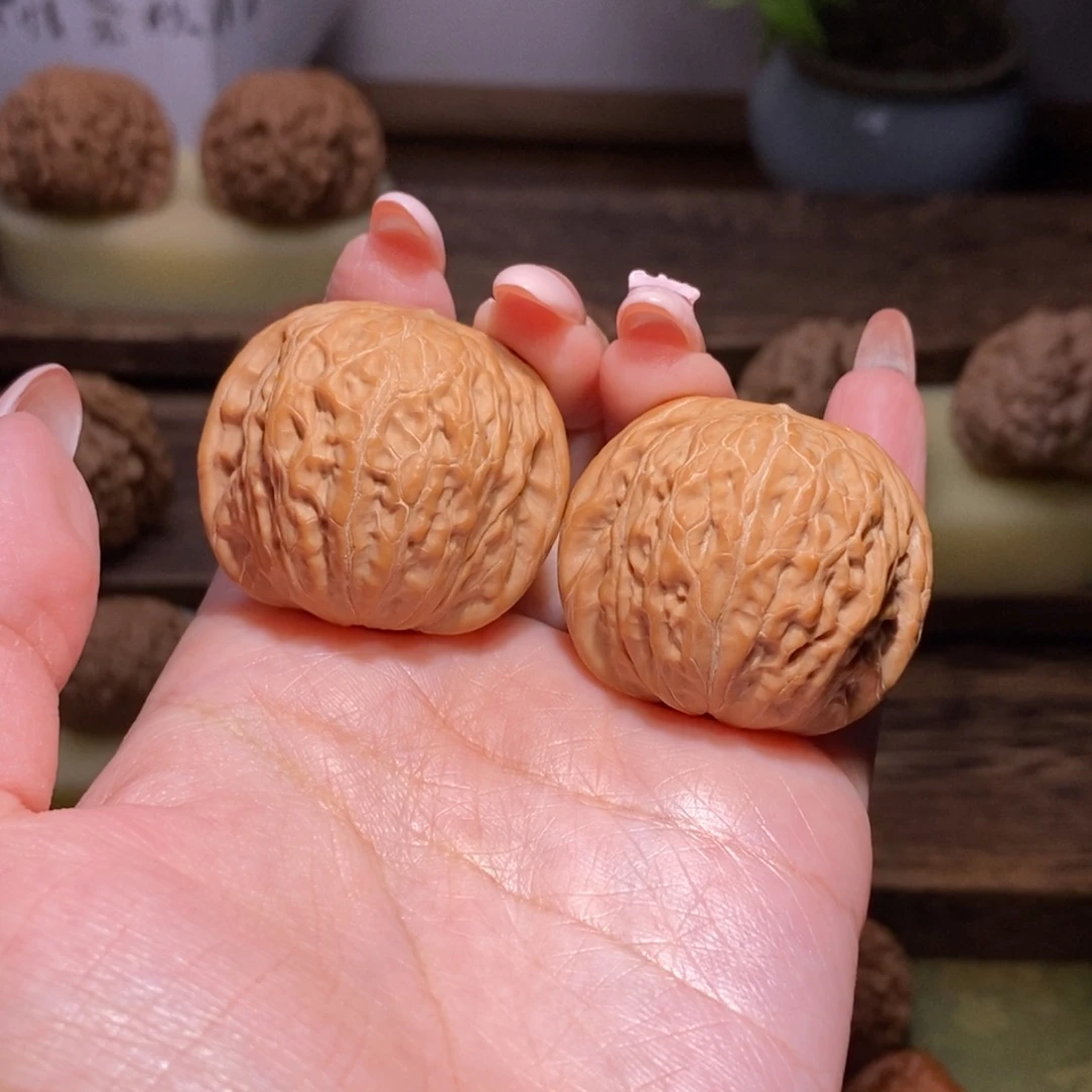 逃***文玩核桃吊坠铁锤