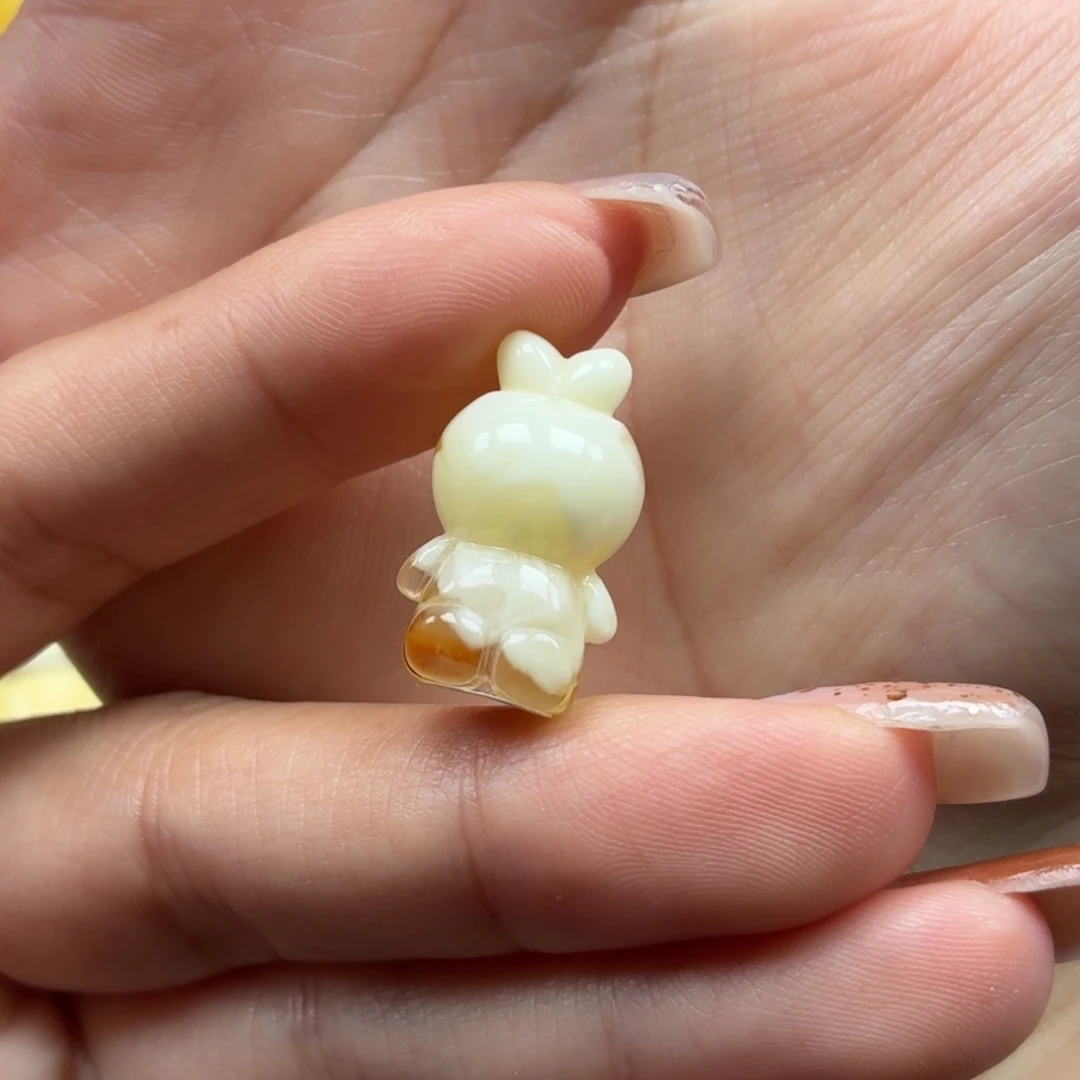 琥珀未镶嵌裸石蜜蜡