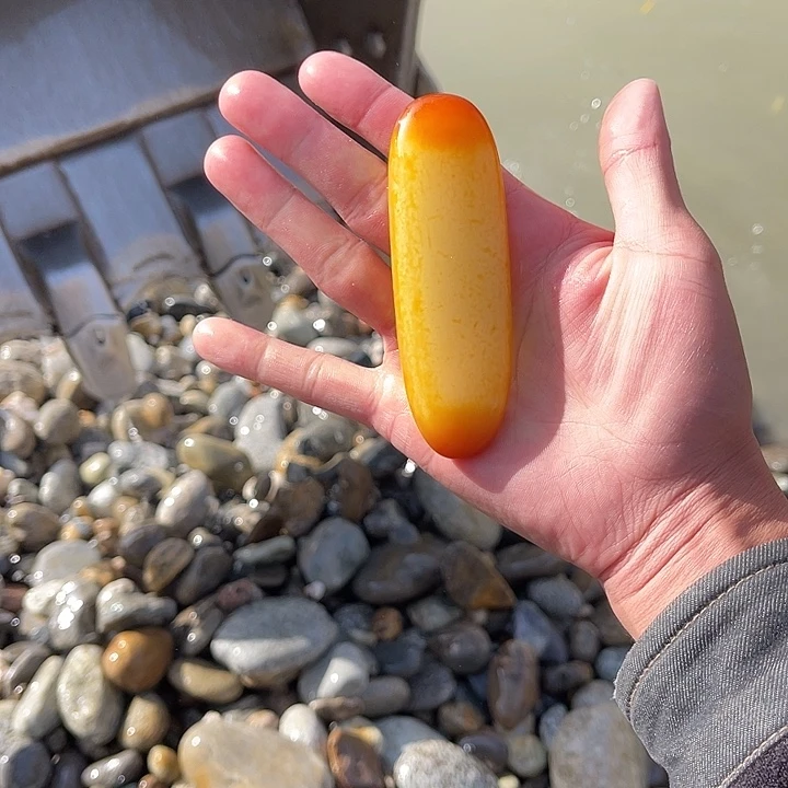 未镶嵌和田玉（糖玉）珠宝奇石