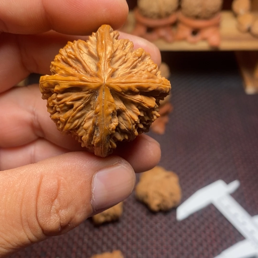 奇***葩把件文玩核桃文玩