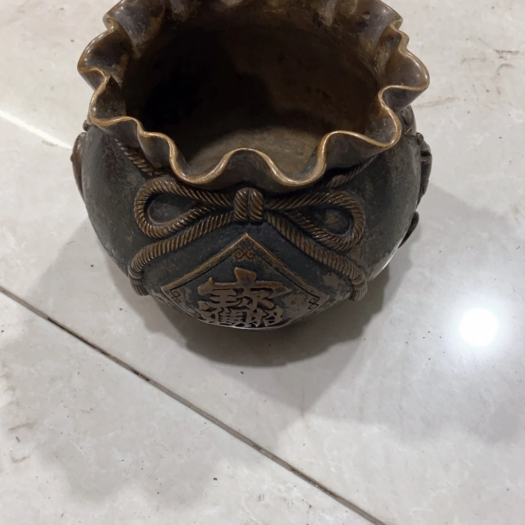 壶中古品铜制罐子一个