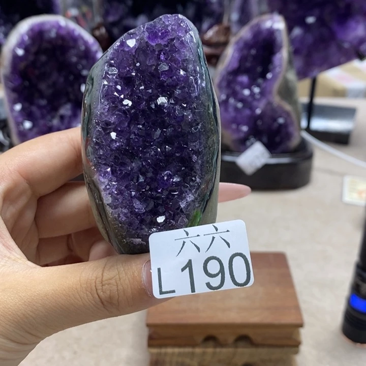 紫晶大型摆件（非配饰）未镶嵌摆件