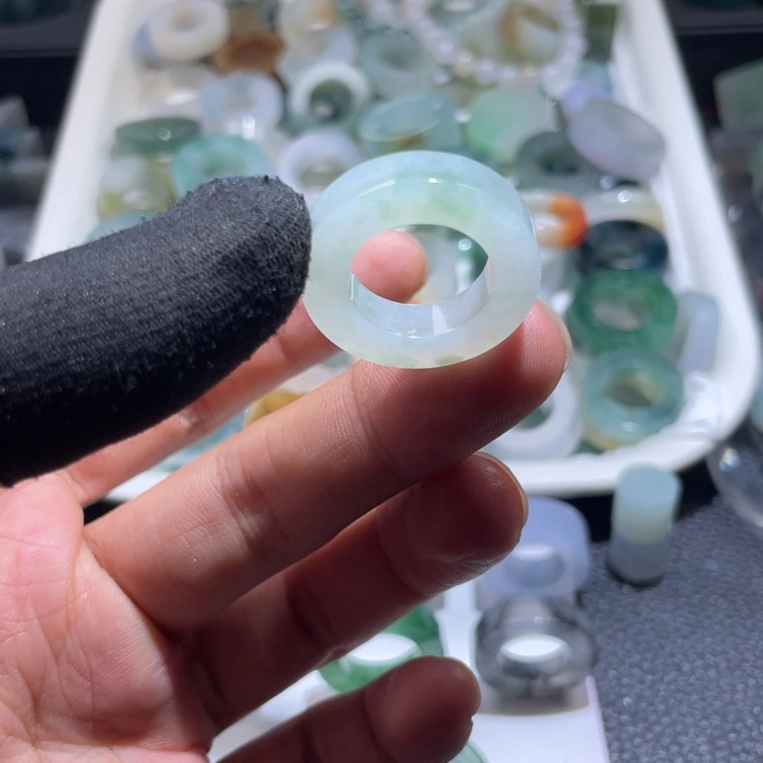 未镶嵌定制翡翠天然翡翠