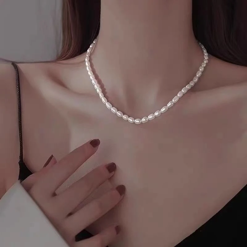 椭圆珍珠项链非金属珍珠女2025新款ins高级小米珠锁骨链不掉色链