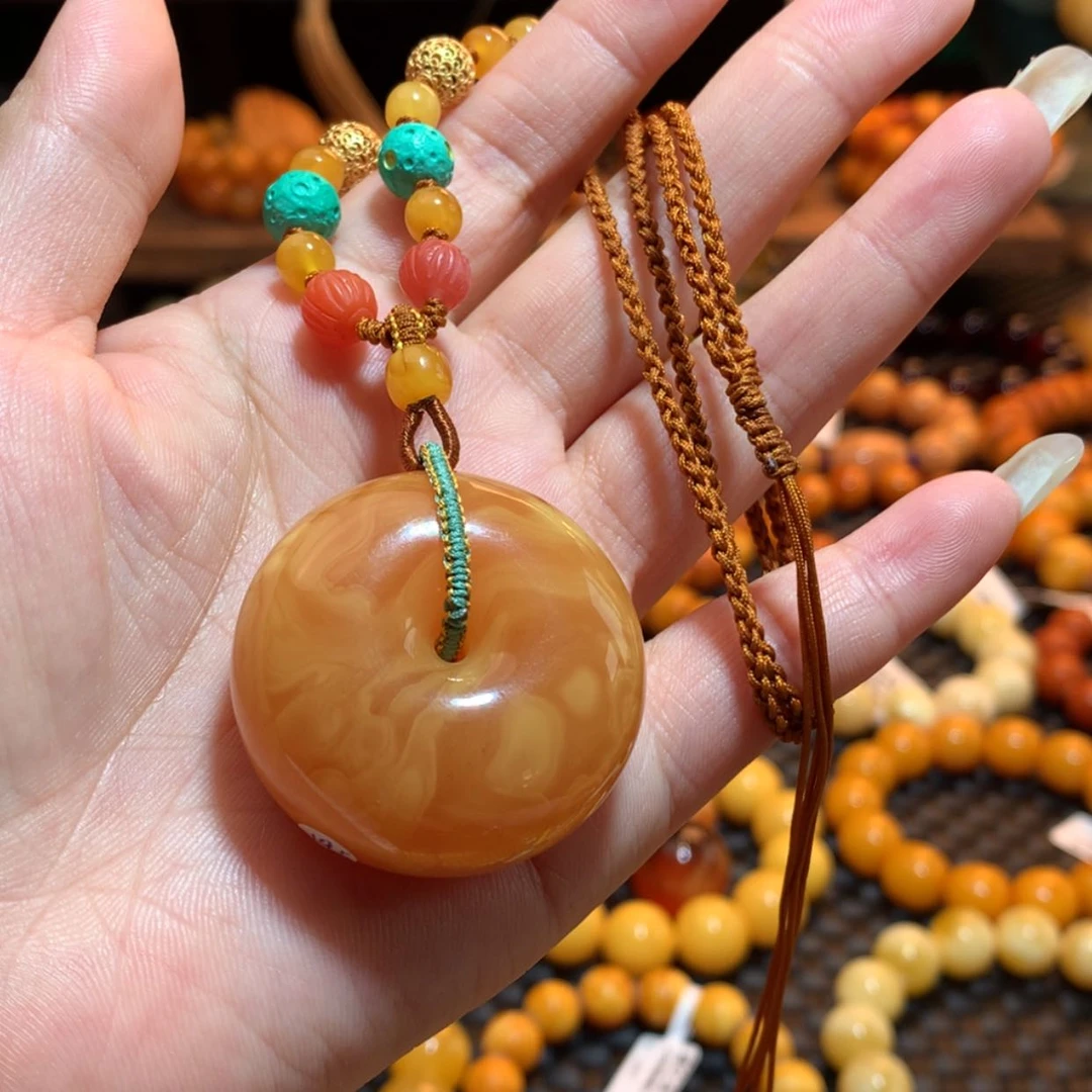 【闪购商品】蜜蜡吊坠(赠链)未镶嵌