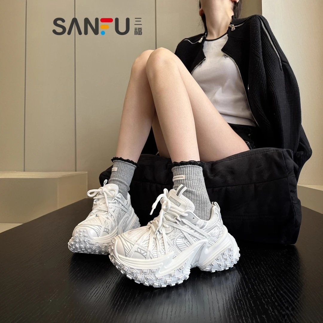三福小众欧货厚底增高轮胎老爹鞋女2025秋新款白色绑带运动休闲鞋
