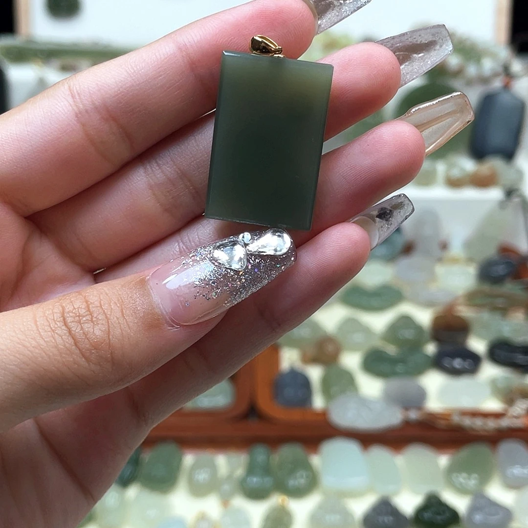 吊坠(不含链)18K金镶嵌和田玉