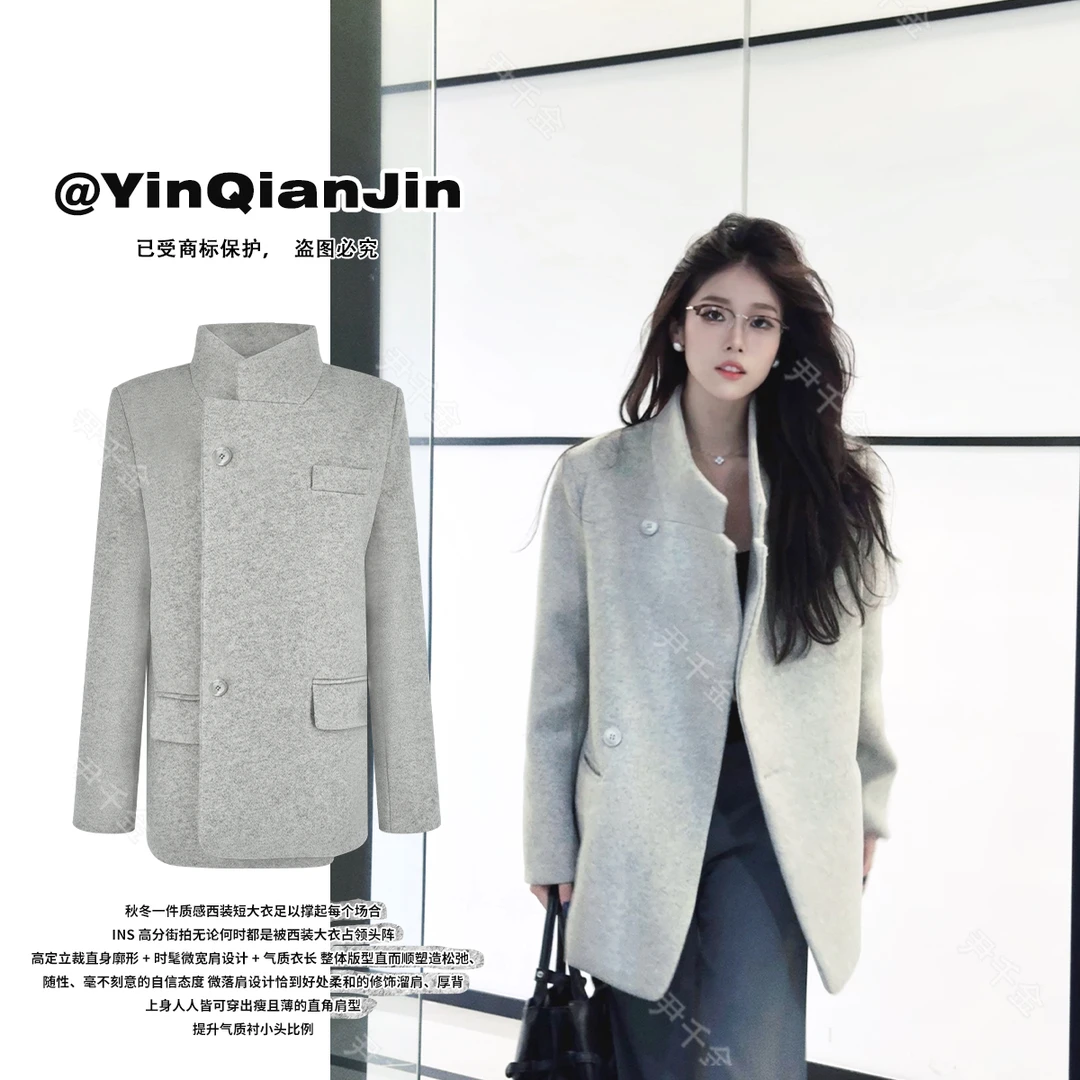 尹千金童童【INS博主感】设计师款多穿造型感短款珍珠灰大衣W240628