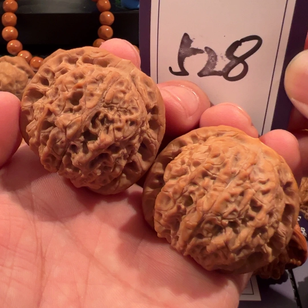 文玩核桃把件全品血麒麟41尺寸528号