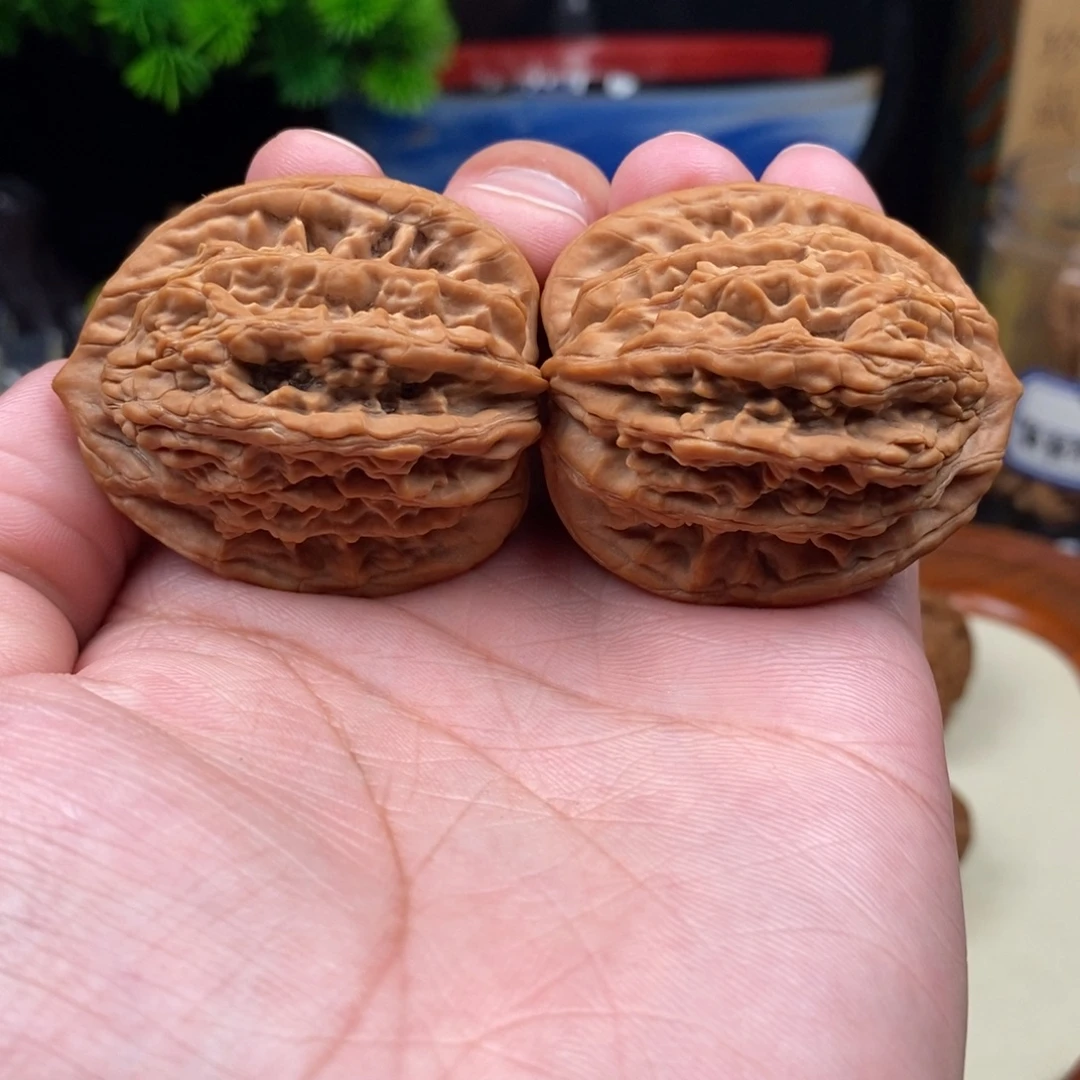 文玩核桃把件麦虎40