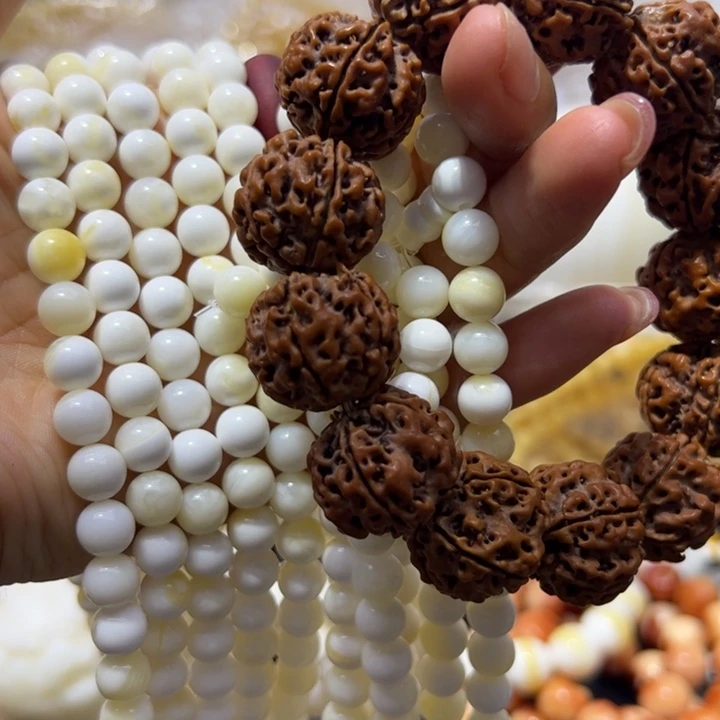 核桃手串/手链0.8/108带黄全品