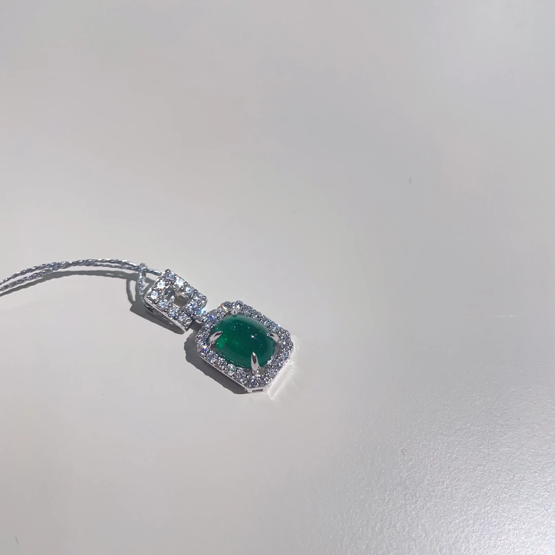 【暹罗珠宝】天然祖母绿吊坠 66309