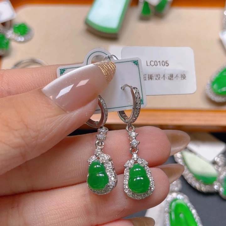 【闪购商品】翡翠银S925镶嵌颈饰~**～翡翠