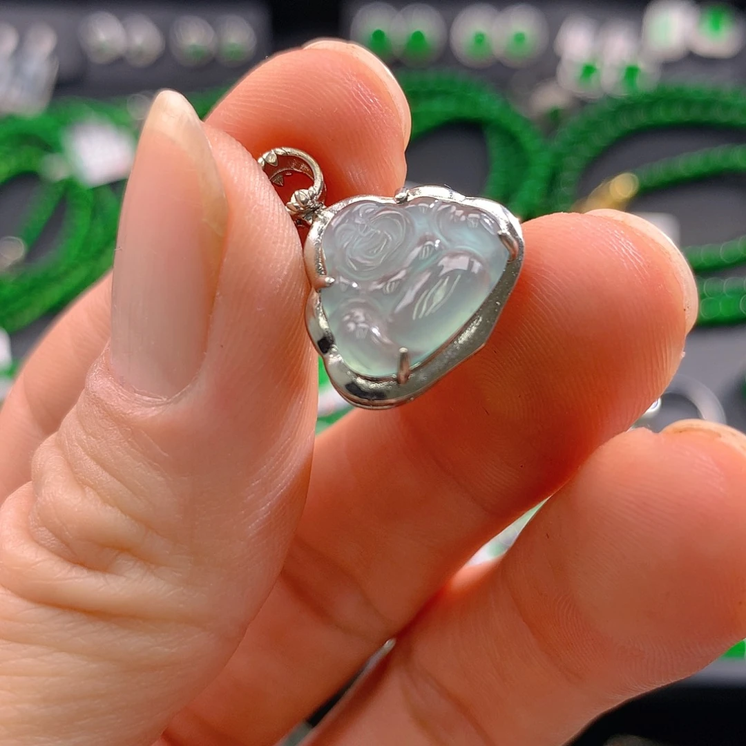 翡翠手链未镶嵌翡翠