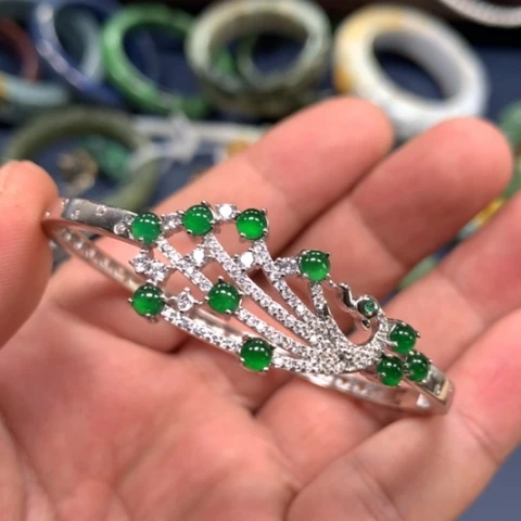 【闪购商品】颈饰未镶嵌翡翠
