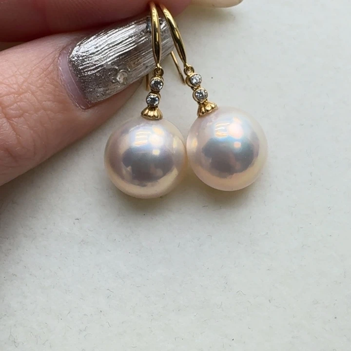 拼合珍珠（马贝珠）耳饰18K金镶嵌