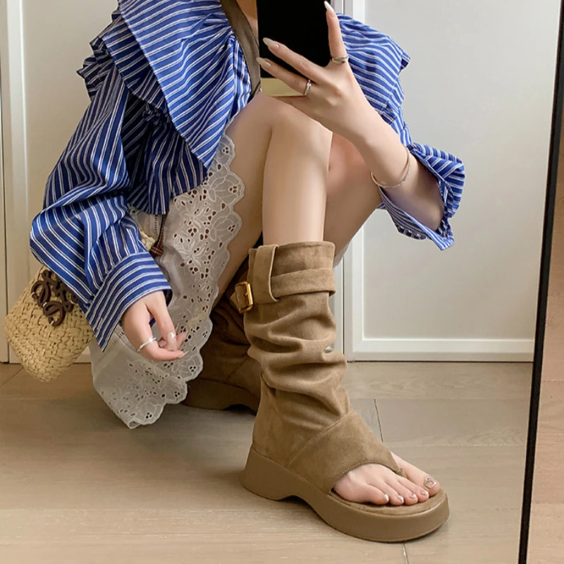 靴子女厚底堆堆靴女短靴女靴潮夏季夏天人字夹趾凉靴长筒靴卡其色