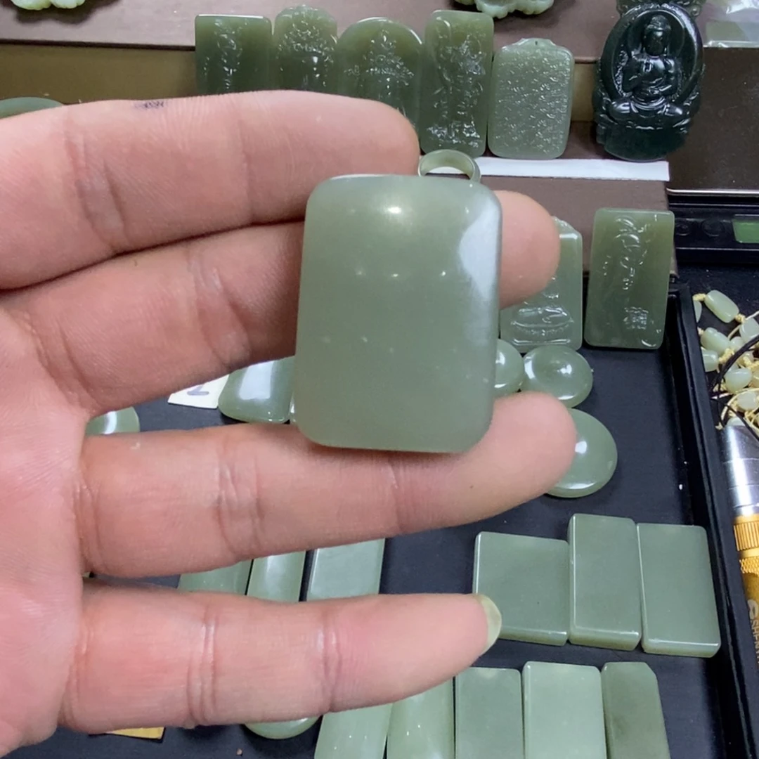 颈饰未镶嵌和田玉记****?027