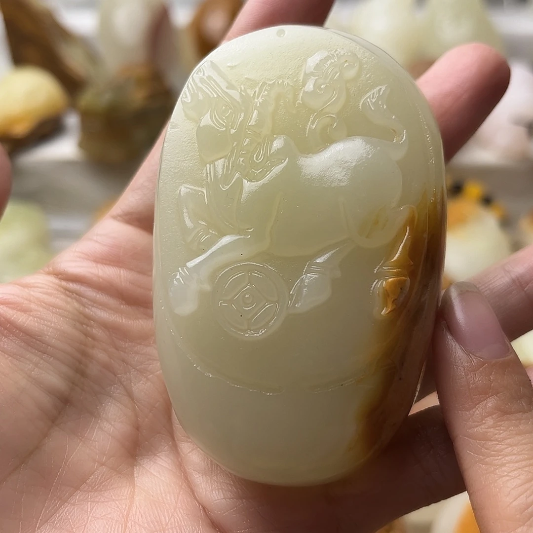 石材方解石手把摆件不退换牛