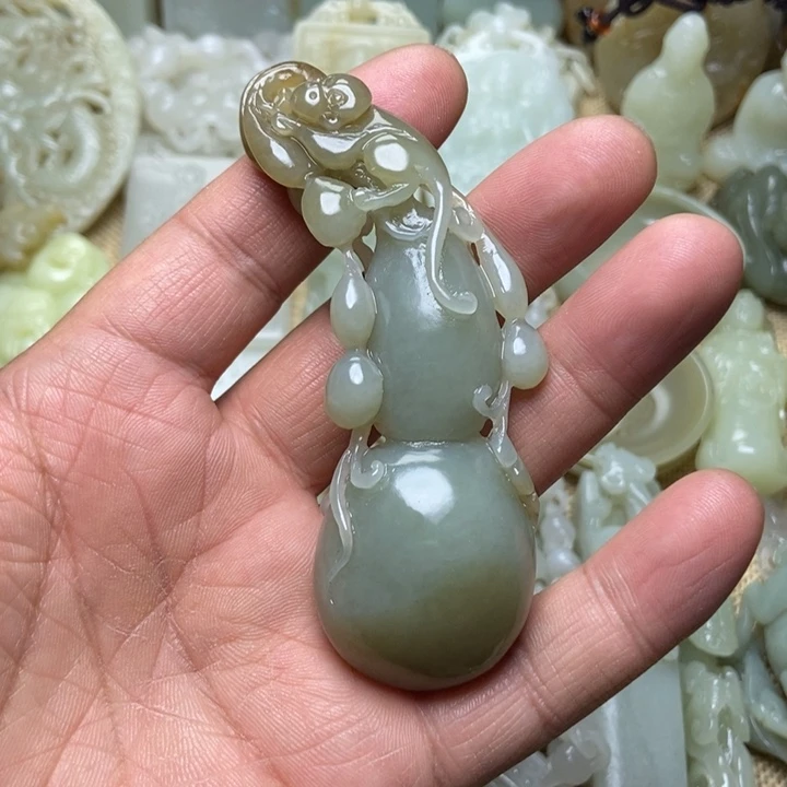 和田玉未镶嵌挂件