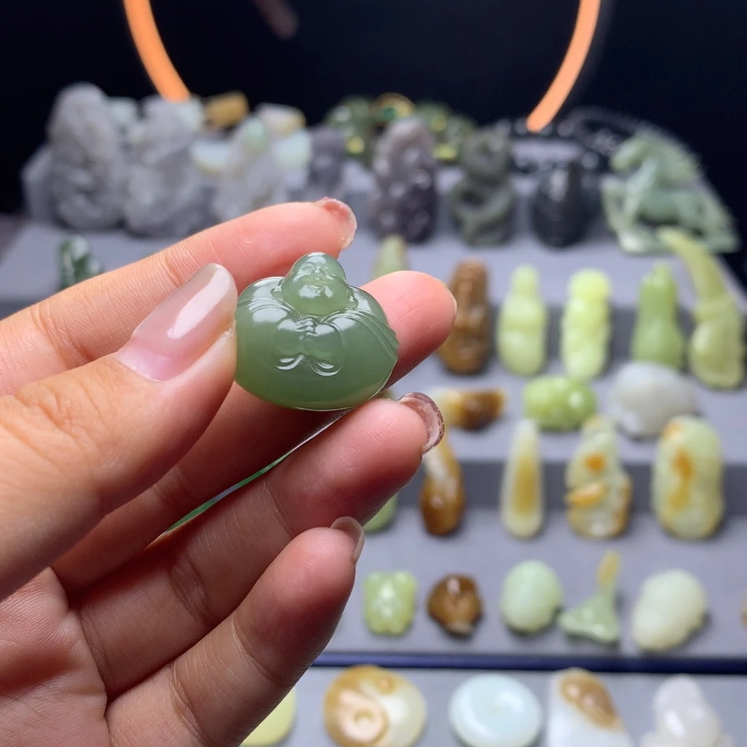 和田玉未镶嵌挂件