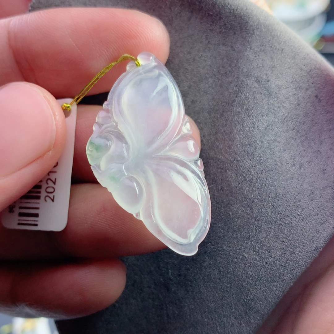 翡翠未镶嵌颈饰花仙子