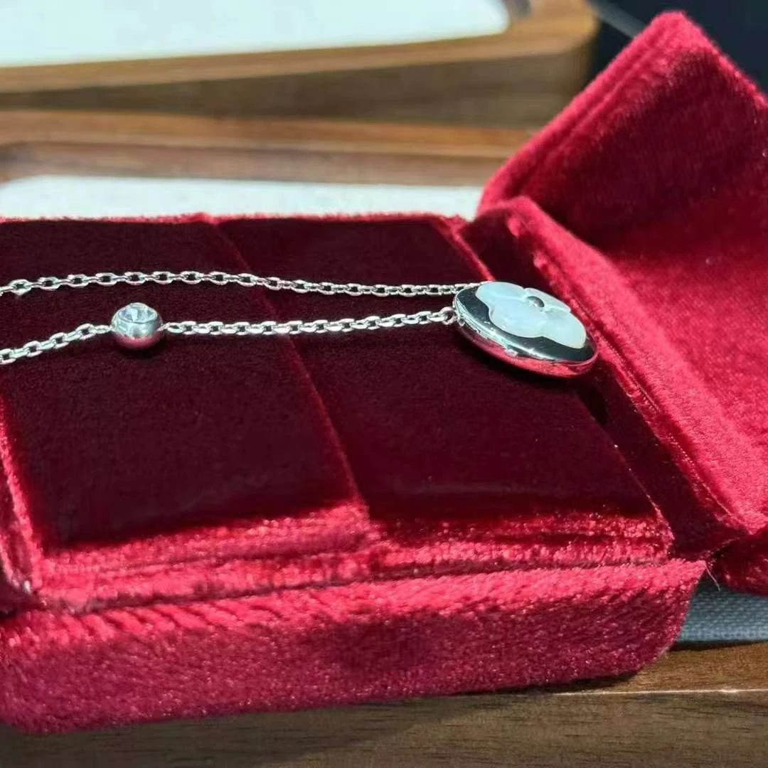 钛钢项链 BIBI【圆形四叶】项链BB179