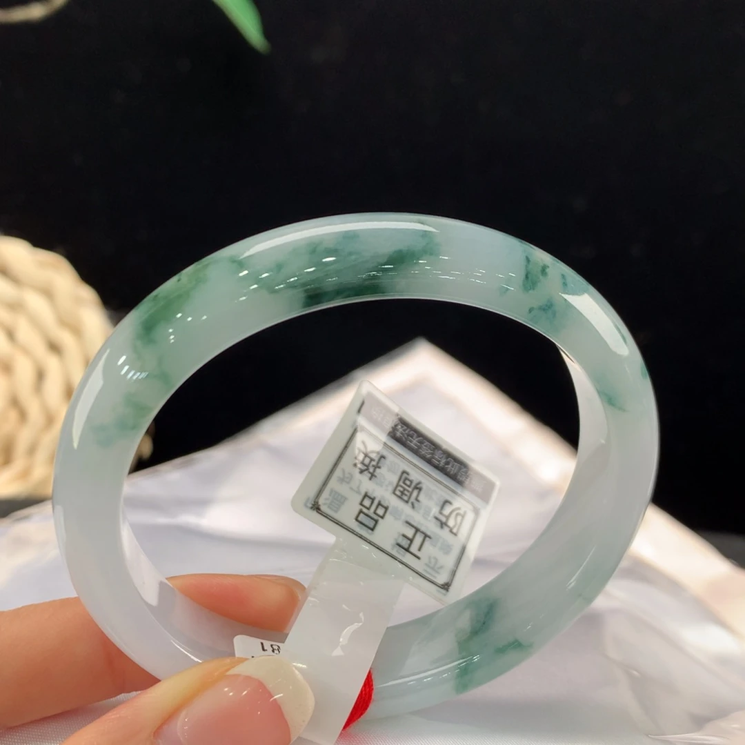 翡翠手镯未镶嵌111-1081