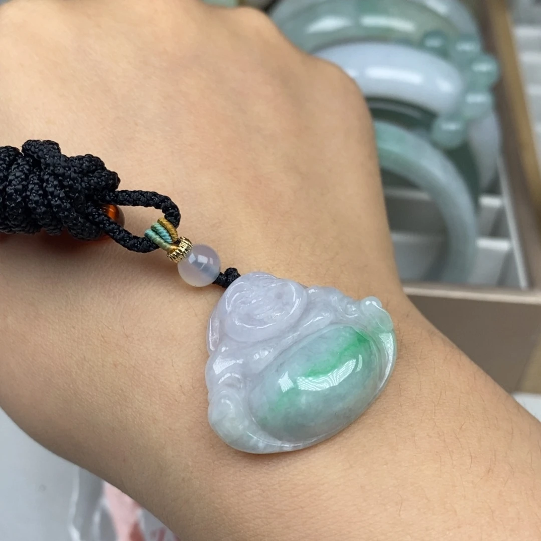 颈饰未镶嵌翡翠好