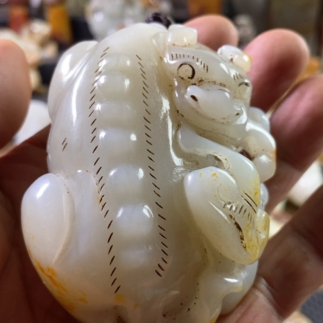 未镶嵌和田玉（糖玉）挂件
